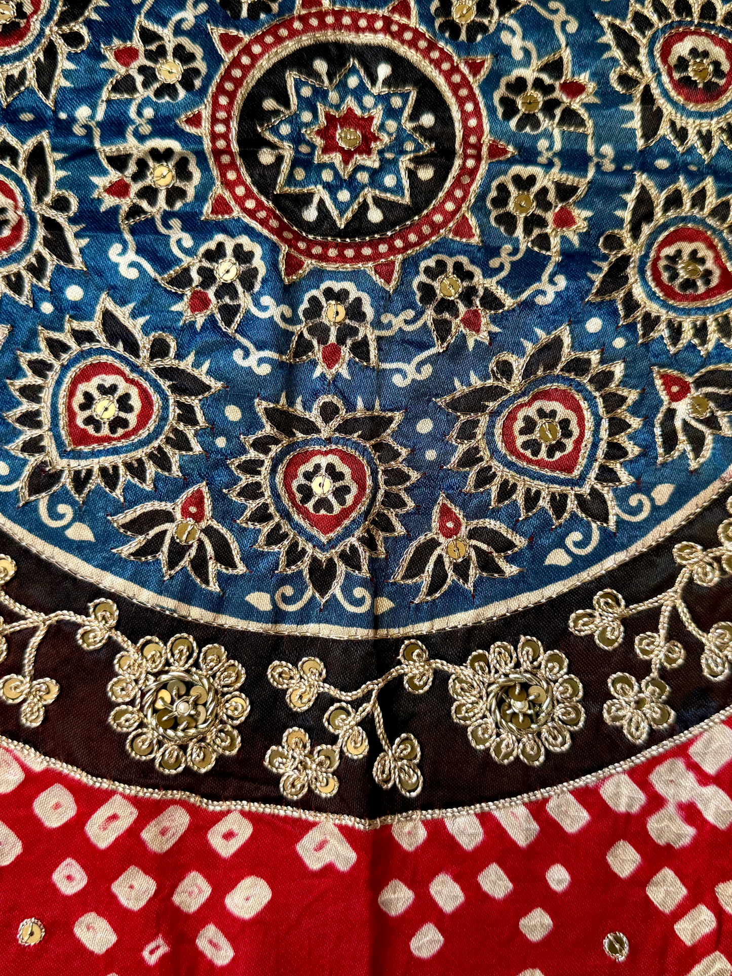 EMBROIDERED BANDHEJ AJRAKH DUPATTA