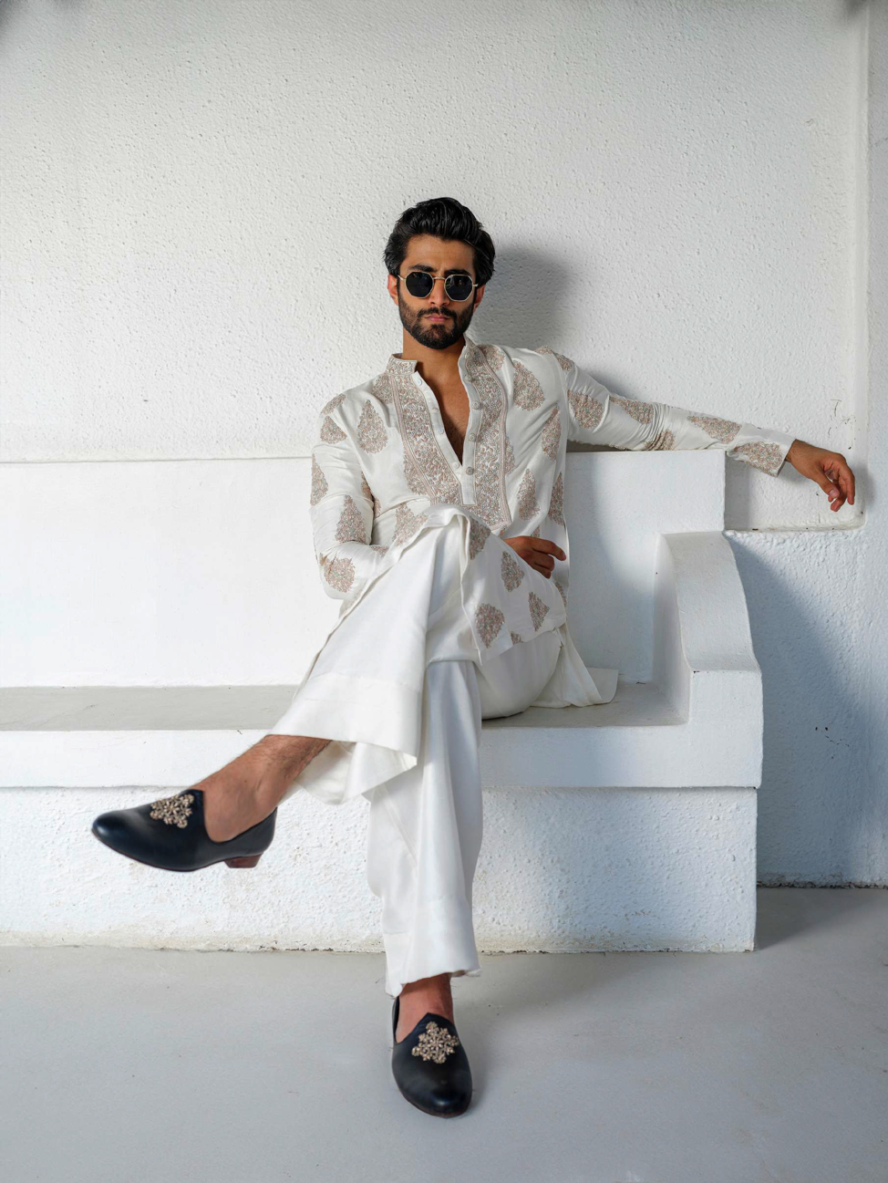 HANDLOOM SILK KURTA WITH HAND ZARDOZI