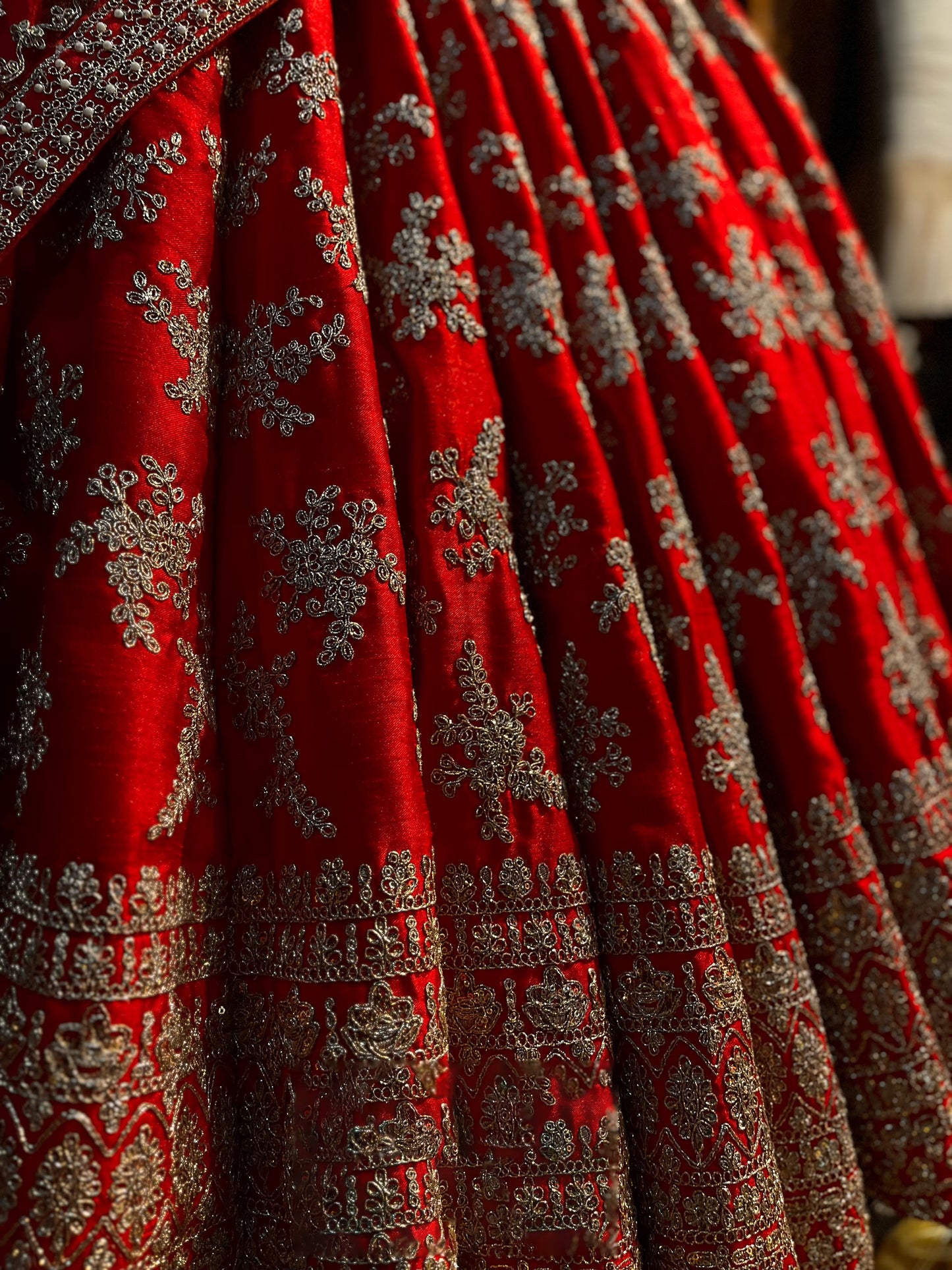 PAISLEY FULL BUTTI SILK LEHENGA