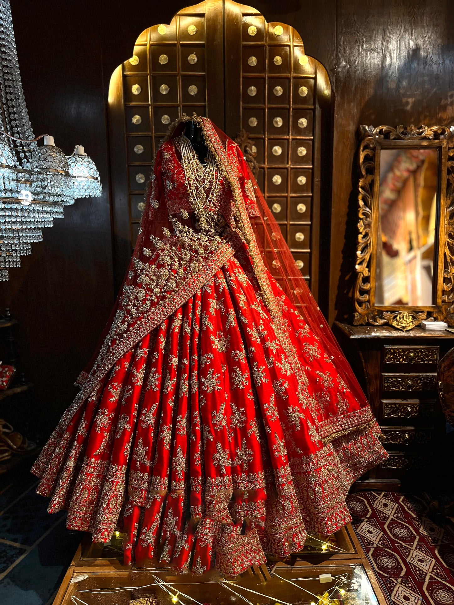 PAISLEY FULL BUTTI SILK LEHENGA