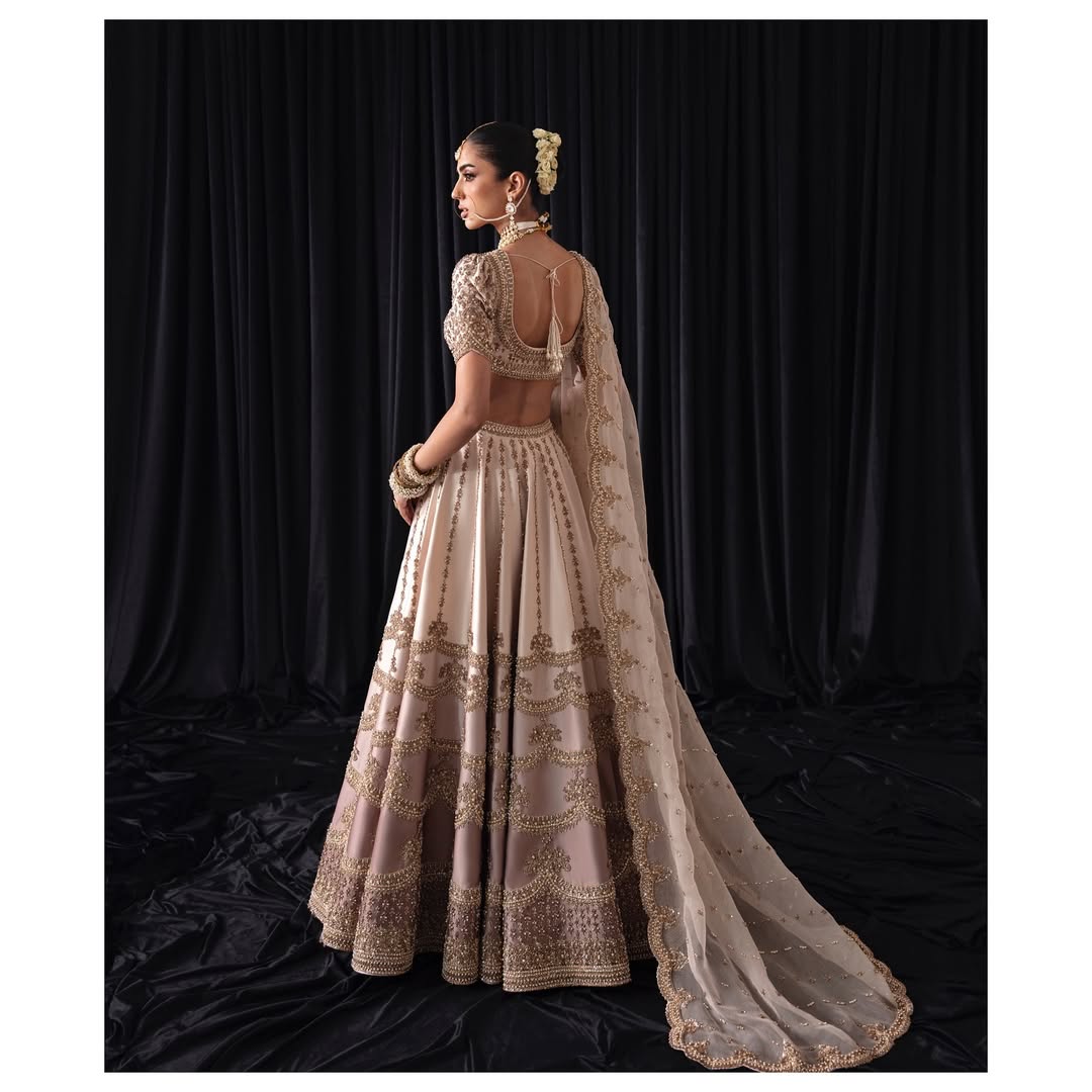 IVORY PINK ZARDOZI BRIDAL LEHENGA