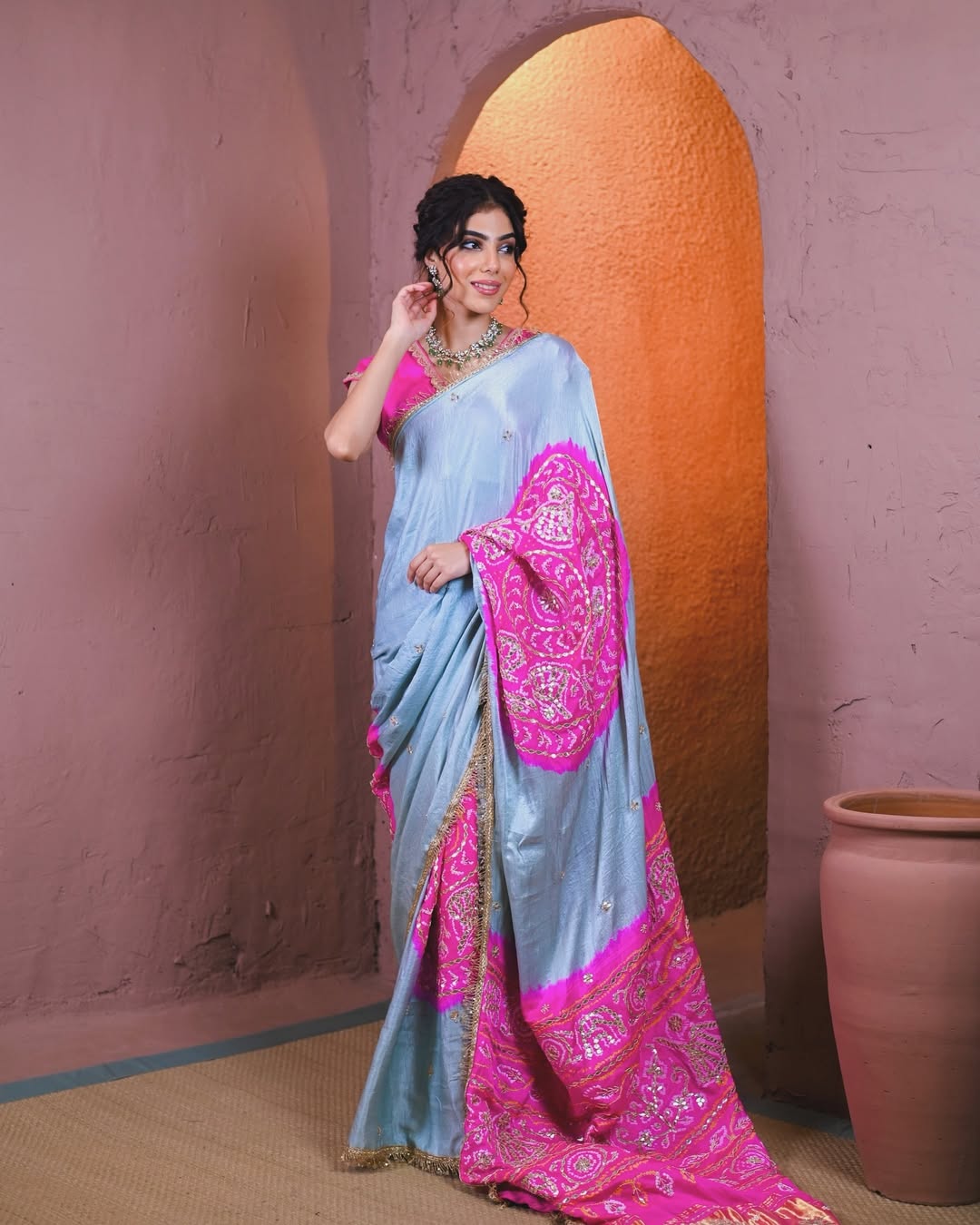 HANDCRAFTED BANDHANI SILK SARI- GREY & PINK