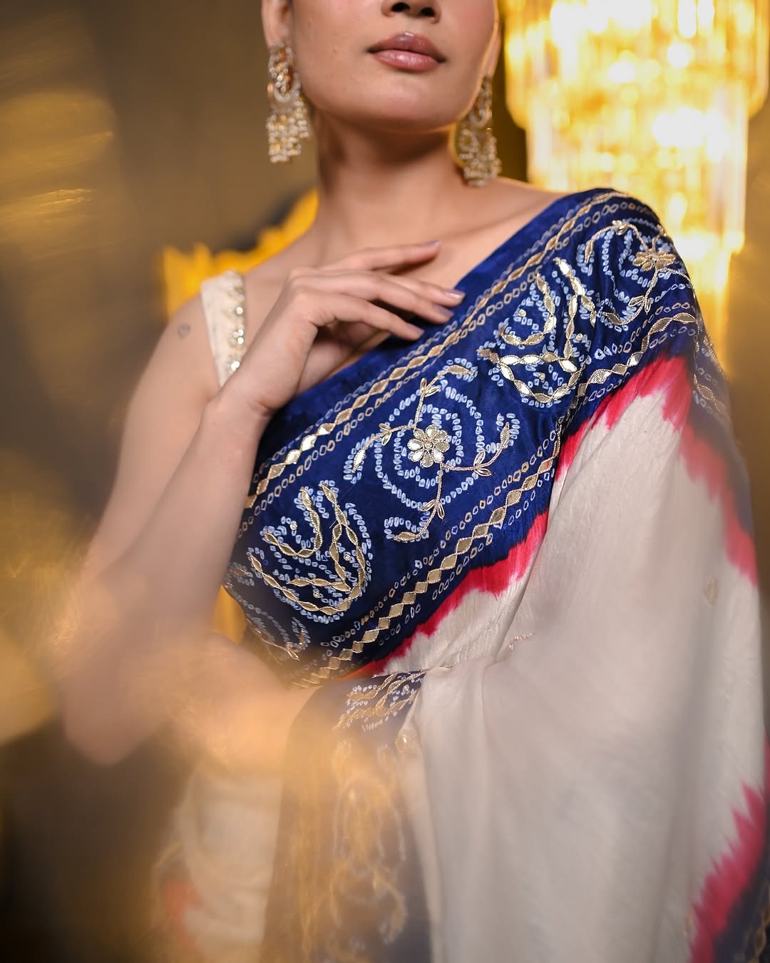 HANDCRAFTED BANDHANI SILK SARI- WHITE & BLUE