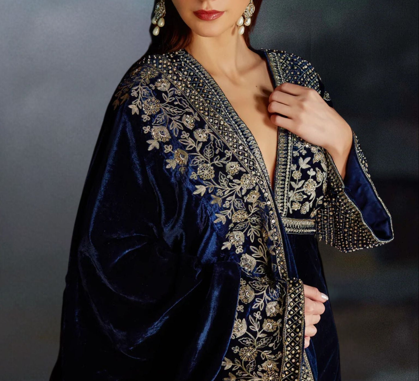 BLUE SILVER EMBROIDERED VELVET SUIT
