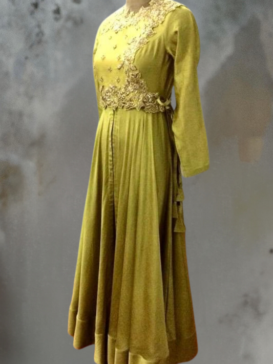 GREEN SILK EMBROIDERED SUIT