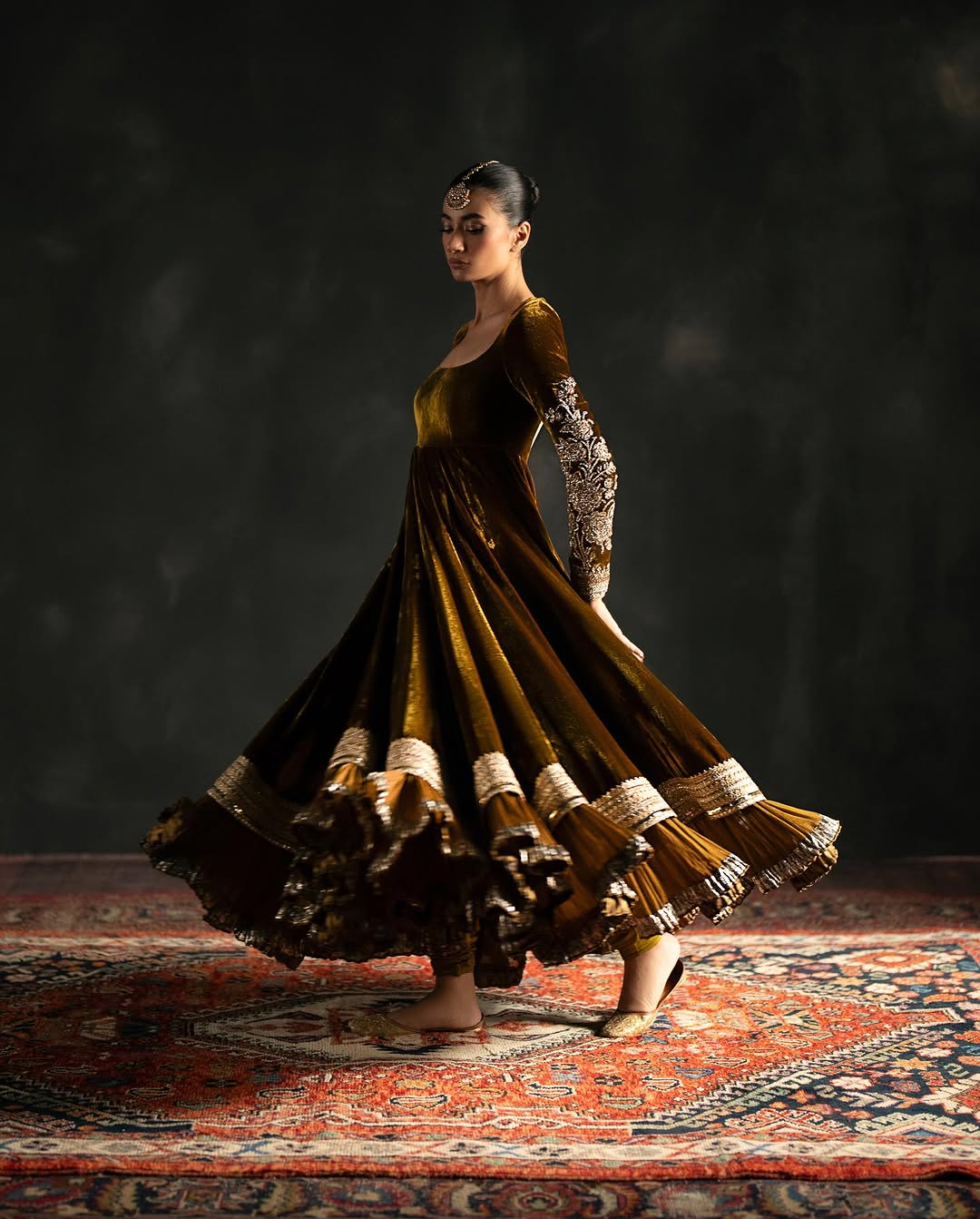 GREEN VELVET ANARKALI