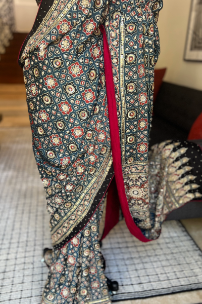 AJRAKH SAREE IN BLUE & RED WITH ZARDZI, SEQUIN & ZARI WORK
