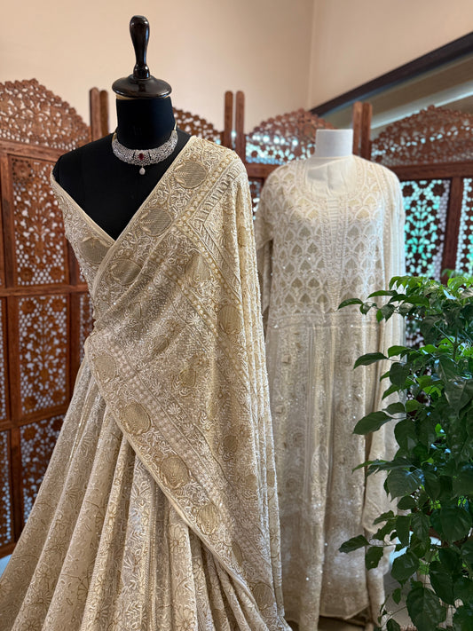 EK TAAR HANDCRAFTED PURE CHIKANKARI LEHENGA