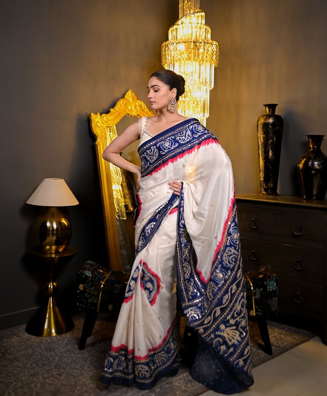 HANDCRAFTED BANDHANI SILK SARI- WHITE & BLUE