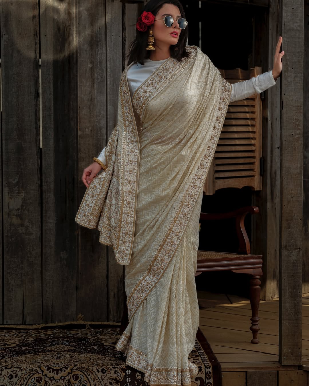 IVORY & GOLD  JAMDANI SARI WITH ZARDOZI