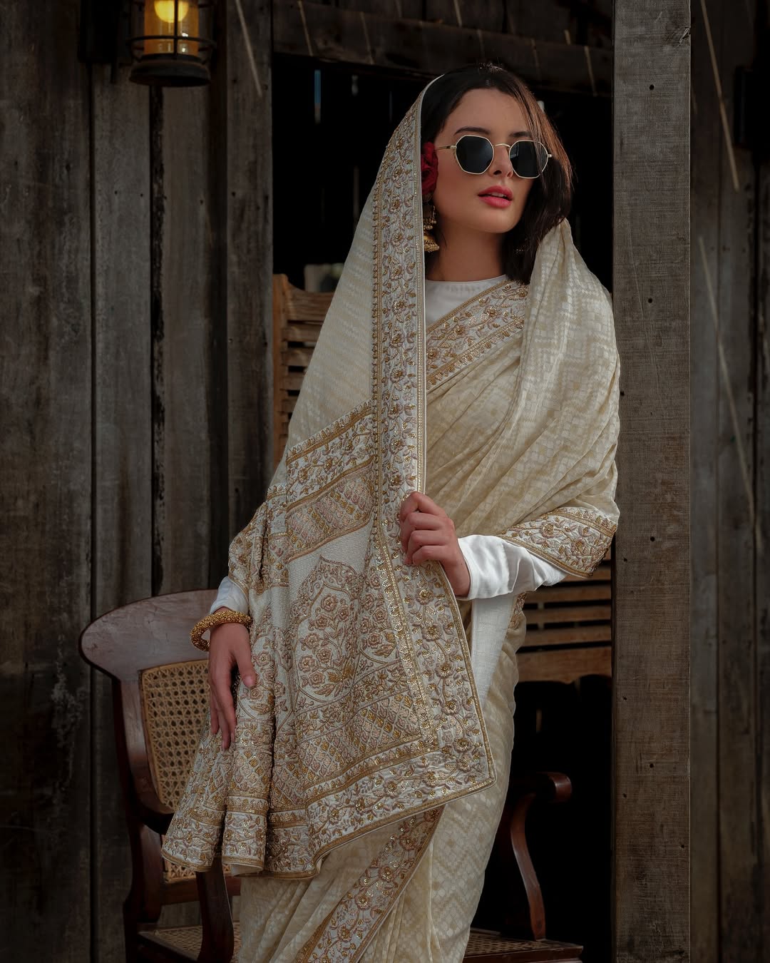 IVORY & GOLD  JAMDANI SARI WITH ZARDOZI