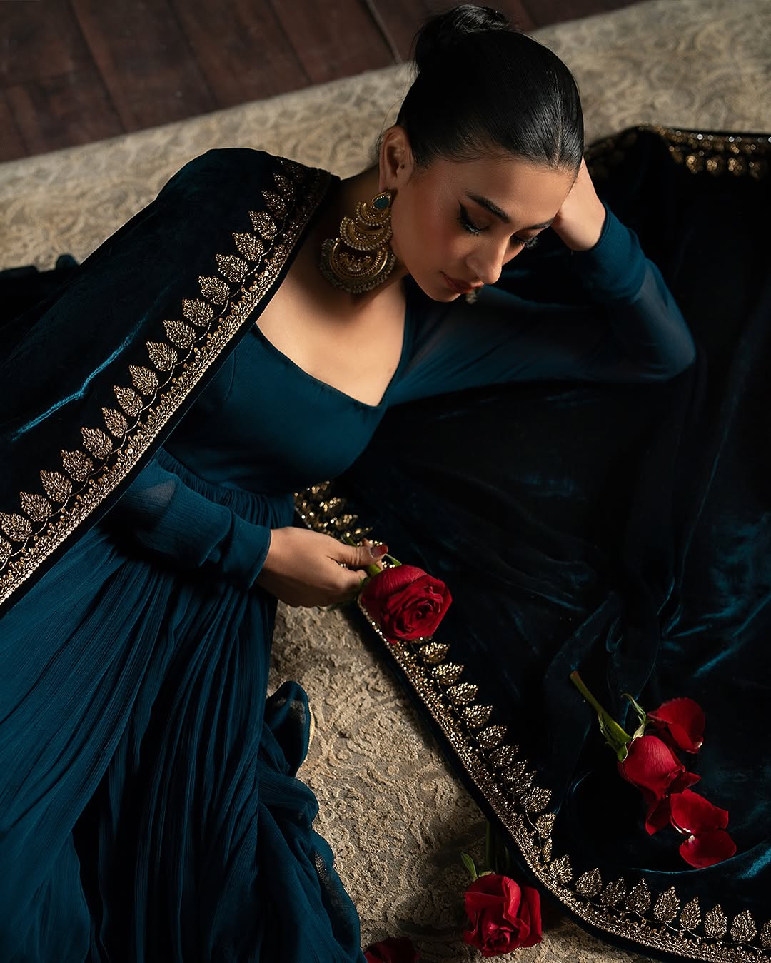 EMBROIDERED BLUE ANARKALI IN CHIFFON WITH VELVET DUPATTA